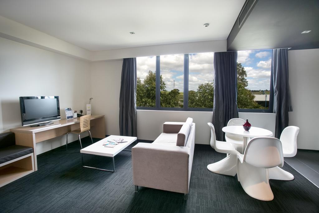 Alpha Hotel Eastern Creek Dış mekan fotoğraf